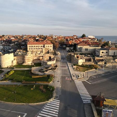 Family Hotel Lebed Несебр Экстерьер фото